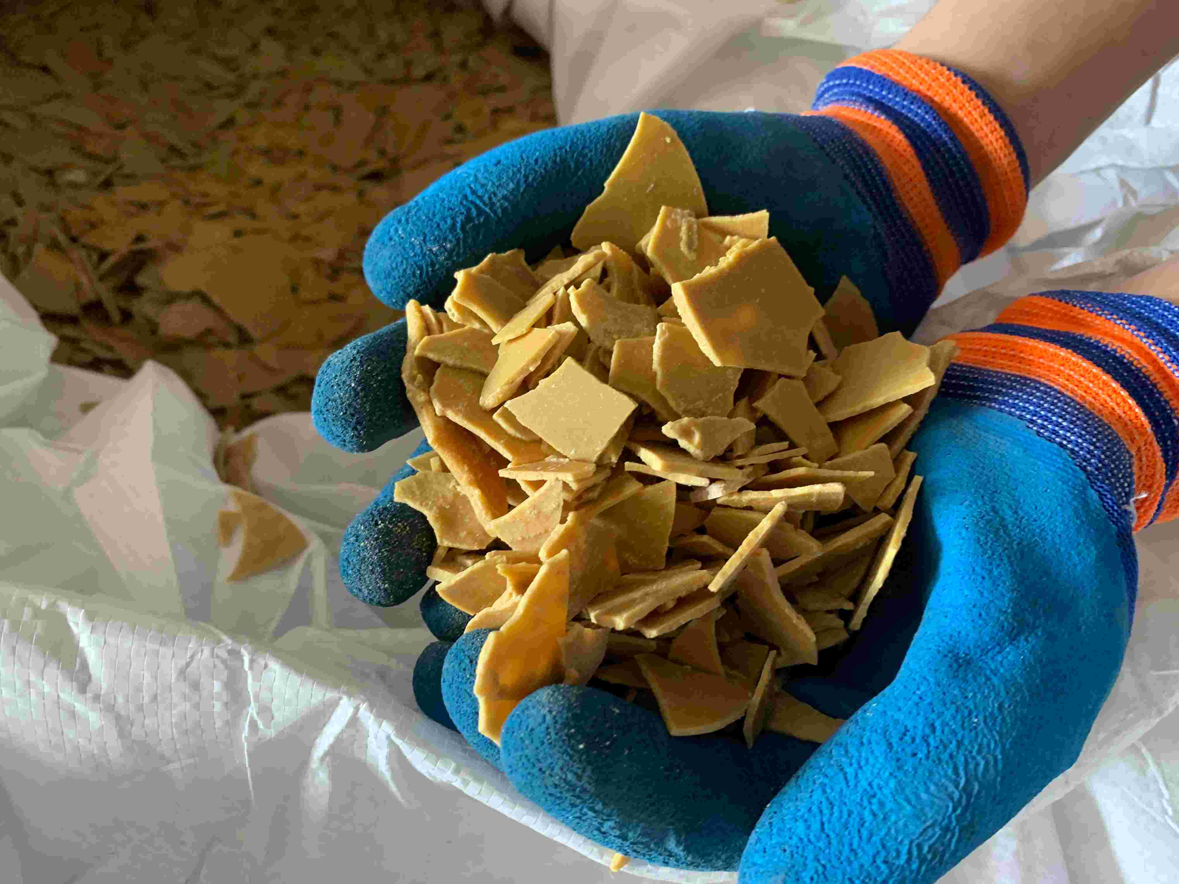 SODIUM HYDROSULPHIDE